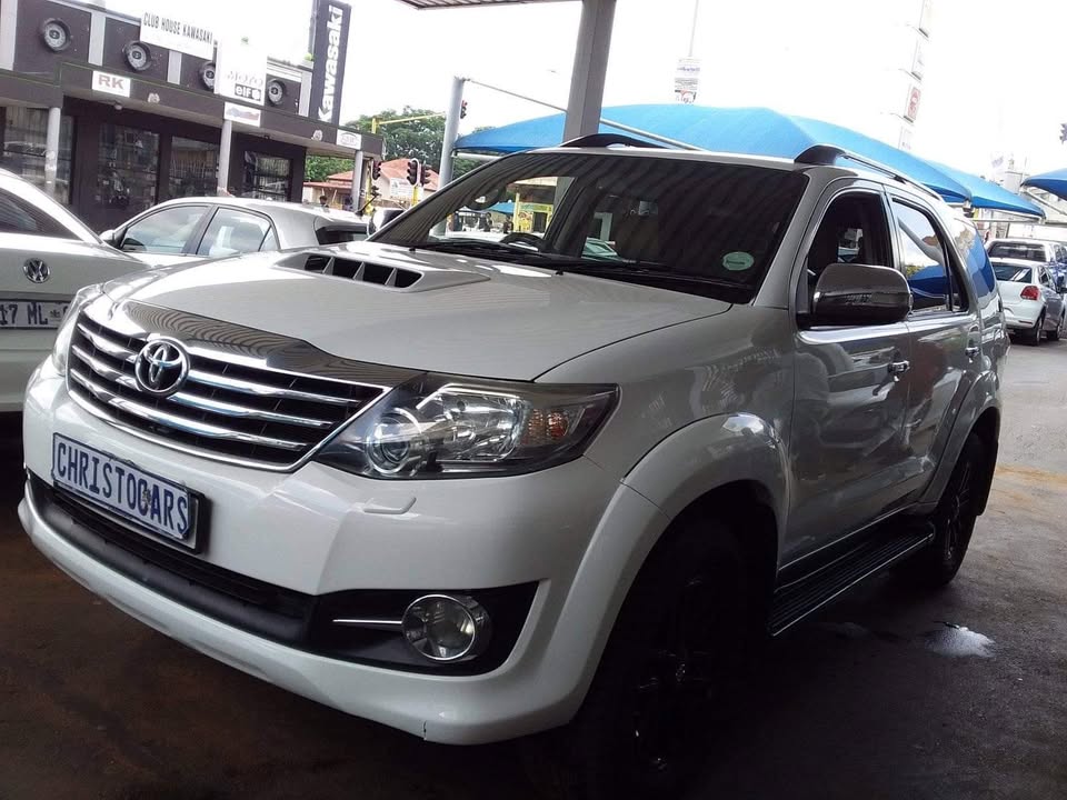 Used Toyota Fortuner 3.0D-4D 4x4 - Private Seller Used Toyota Fortuner 3.0D-4D 4x4 - Private Seller