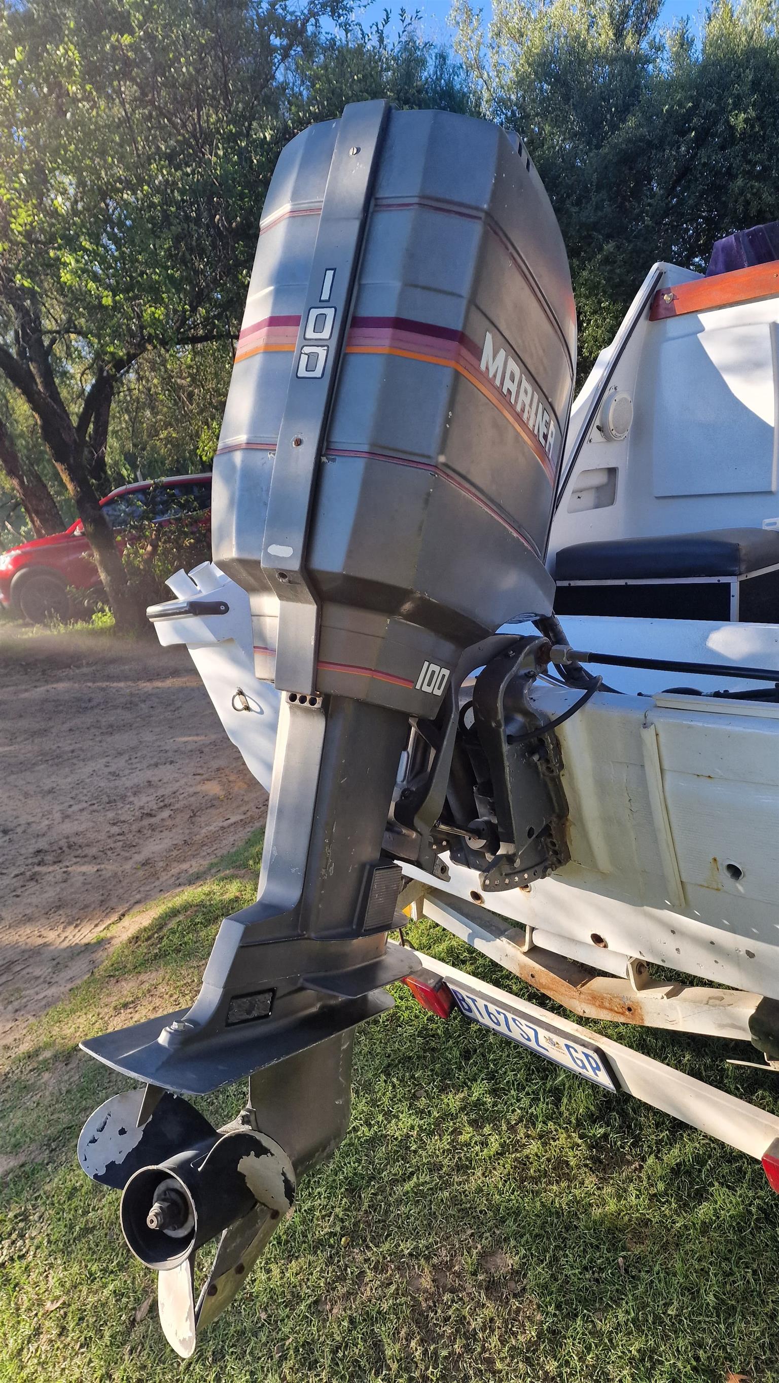 Outboard motor 100hp Mariner
