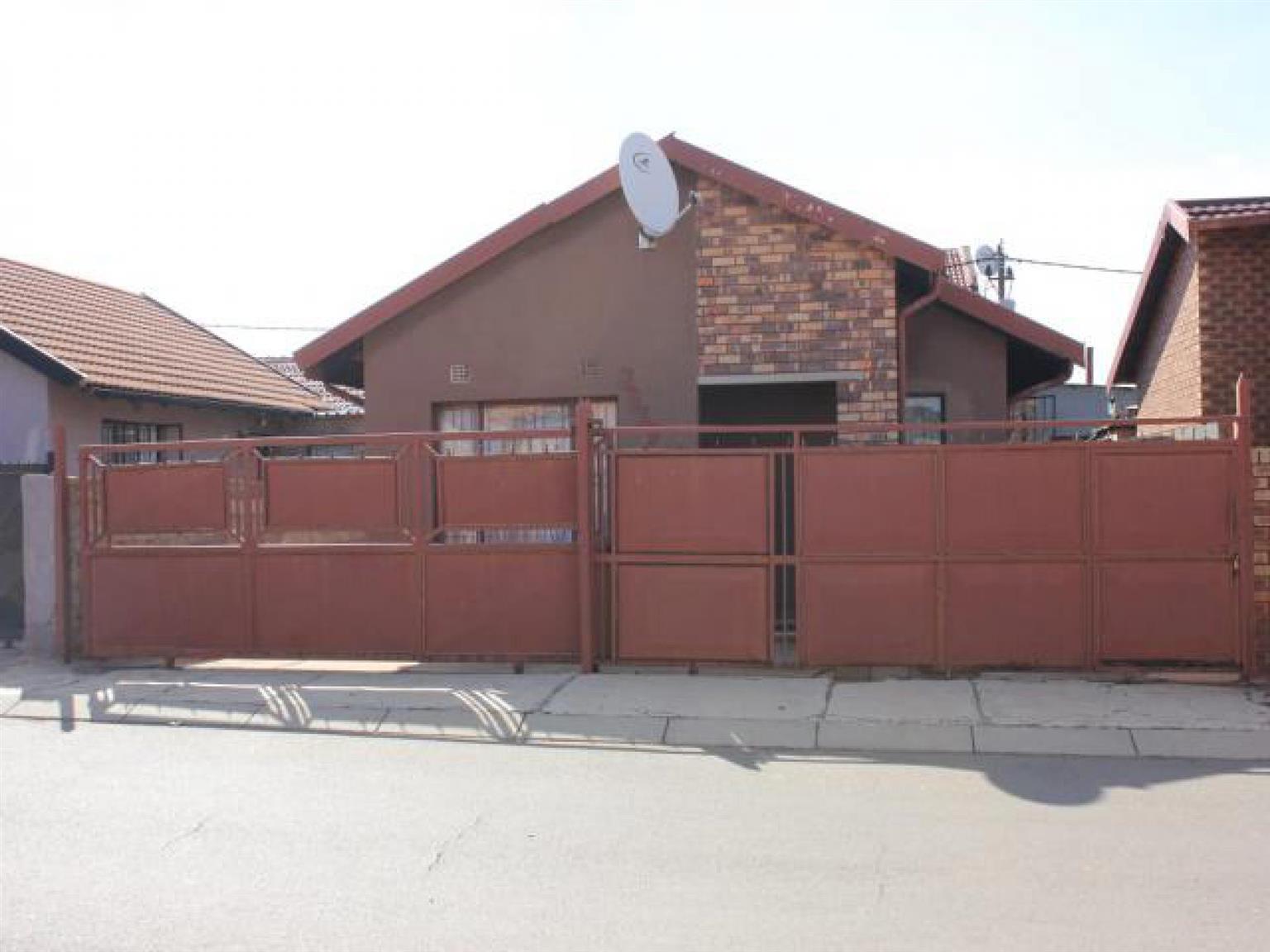 Bank repossessed properties for sale in phiri soweto Junk Mail