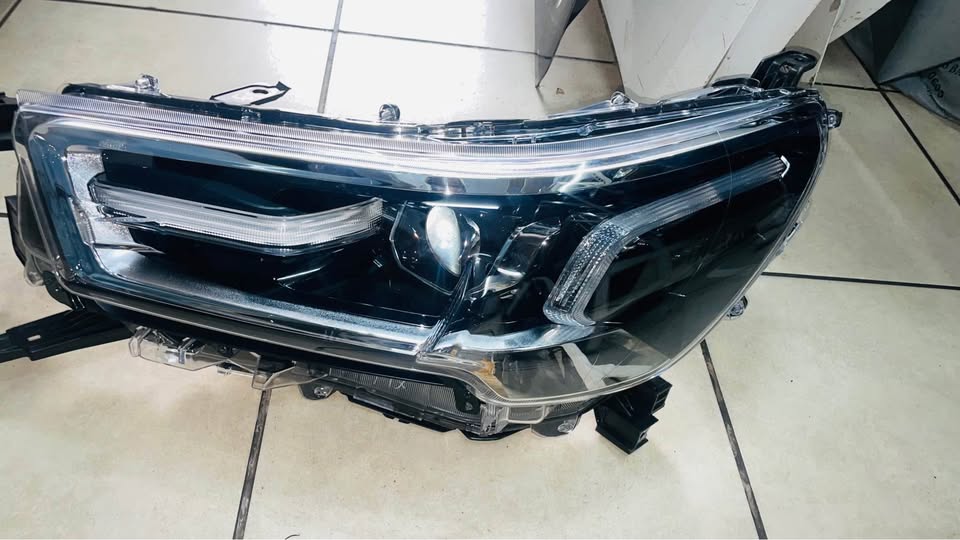 Toyota Hilux GD6 LED HEADLIGHT - Private Seller
