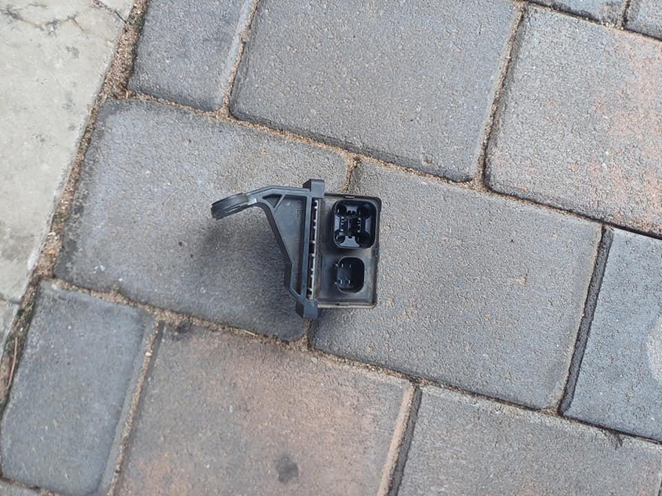 T6/T7 Ford ranger glow plug relay 2.2 - Private Seller