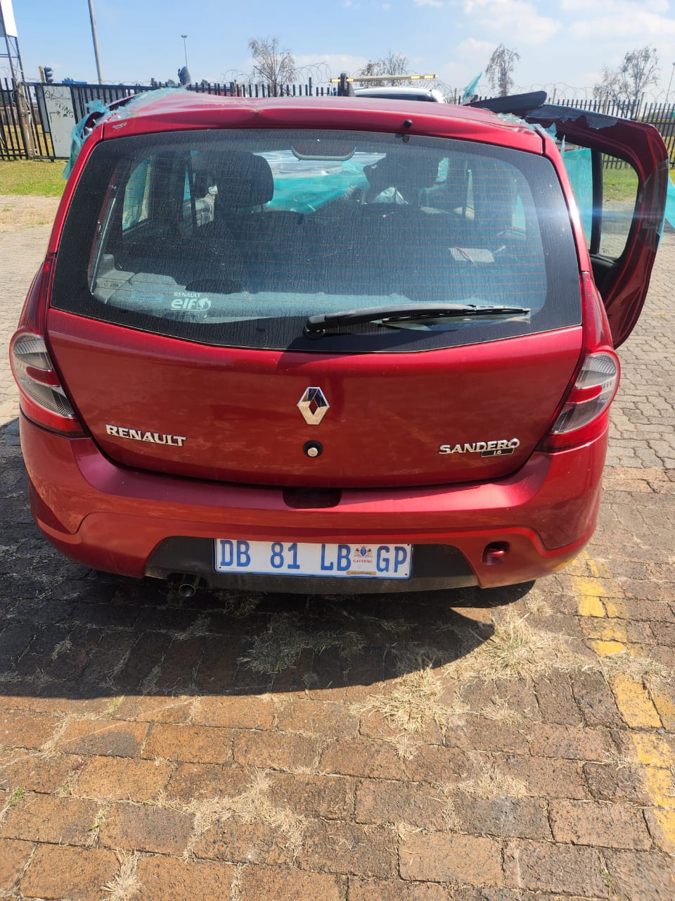 Accident Damaged Cars – Renault