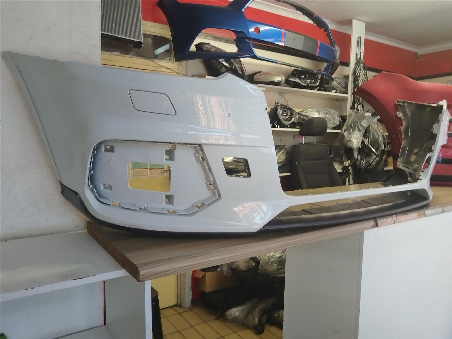 2018 AUDI Q3 FRONT WHITE BUMPER AVAILABLE FOR SALE - Private Seller 2018 AUDI Q3 FRONT WHITE BUMPER AVAILABLE FOR SALE - Private Seller