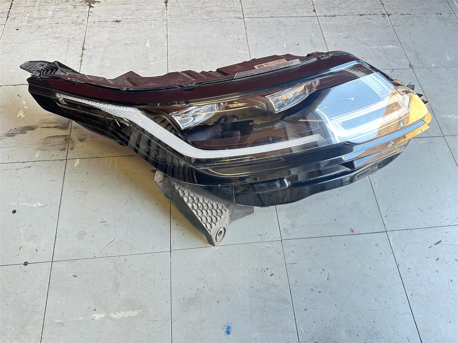 Range Rover Velar Headlight - Private Seller Range Rover Velar Headlight - Private Seller
