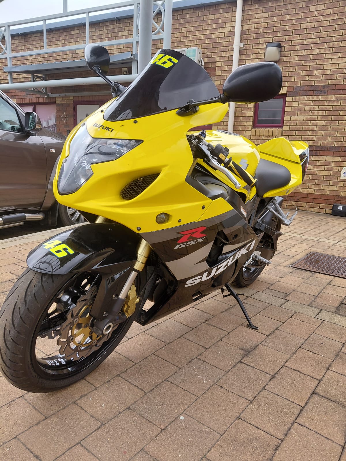 SUZUKI GSXR 750 - Private Seller