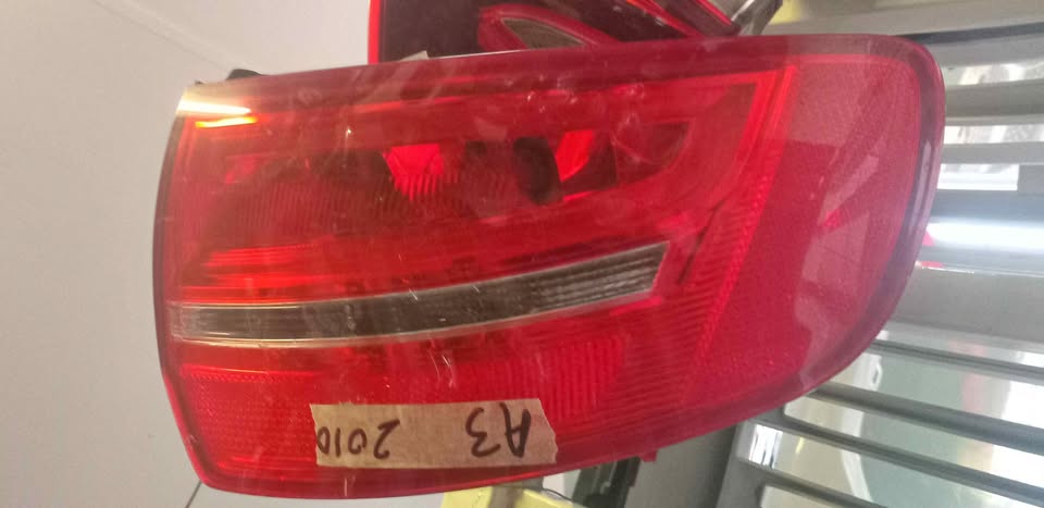 Audi A3 2010 Right-side taillight - Private Seller Audi A3 2010 Right-side taillight - Private Seller