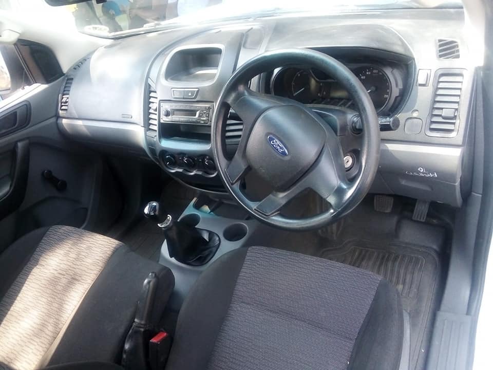2018 FORD RANGER 2.2 4X2 MANUAL  DISIEL WHITE COLOR  86,000KM