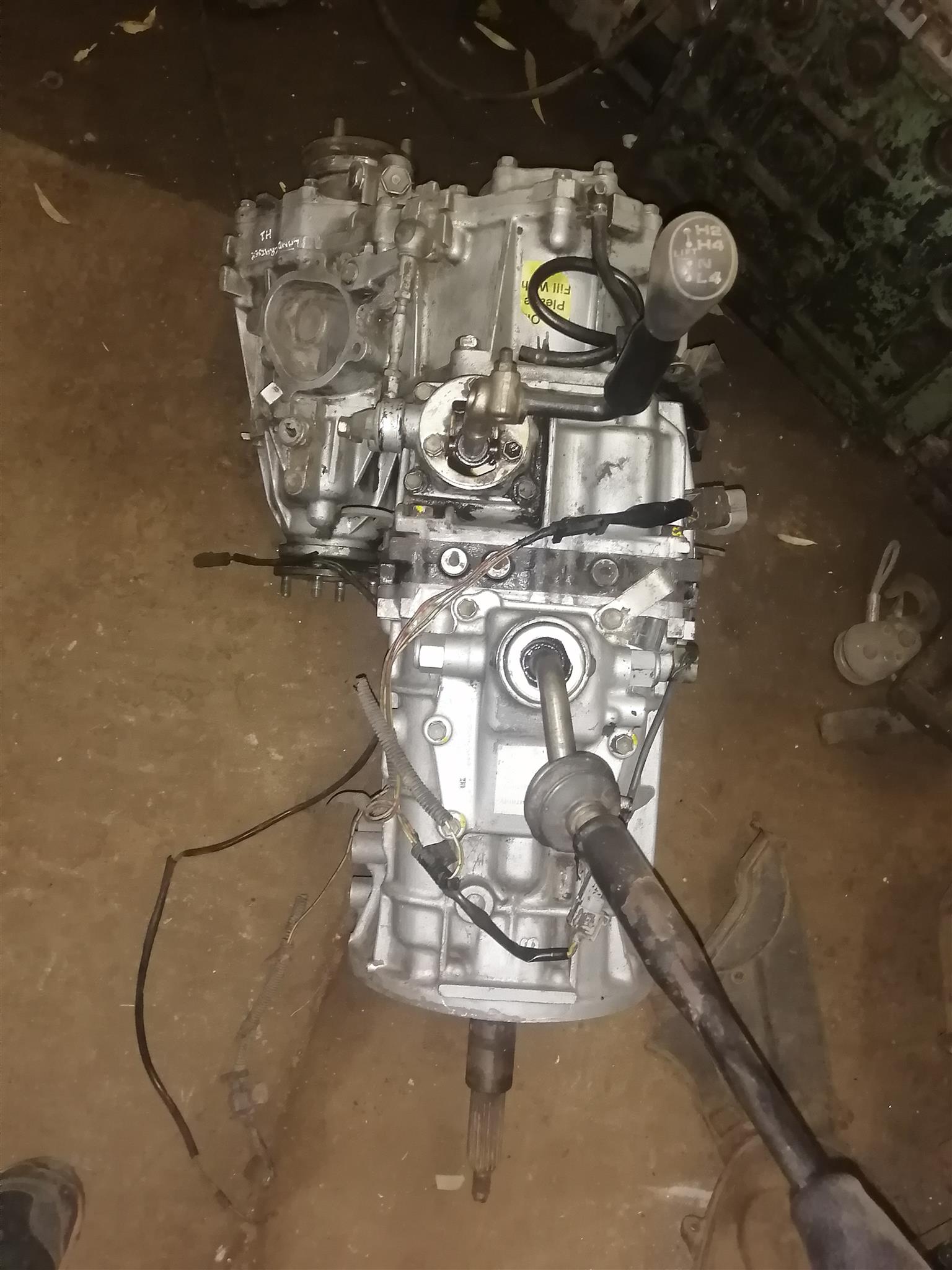 Toyota land cruiser h1 4x4 manual gearbox - Private Seller