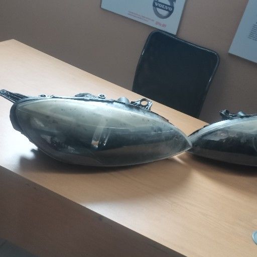 V40 headlights 2014 - Private Seller V40 headlights 2014 - Private Seller