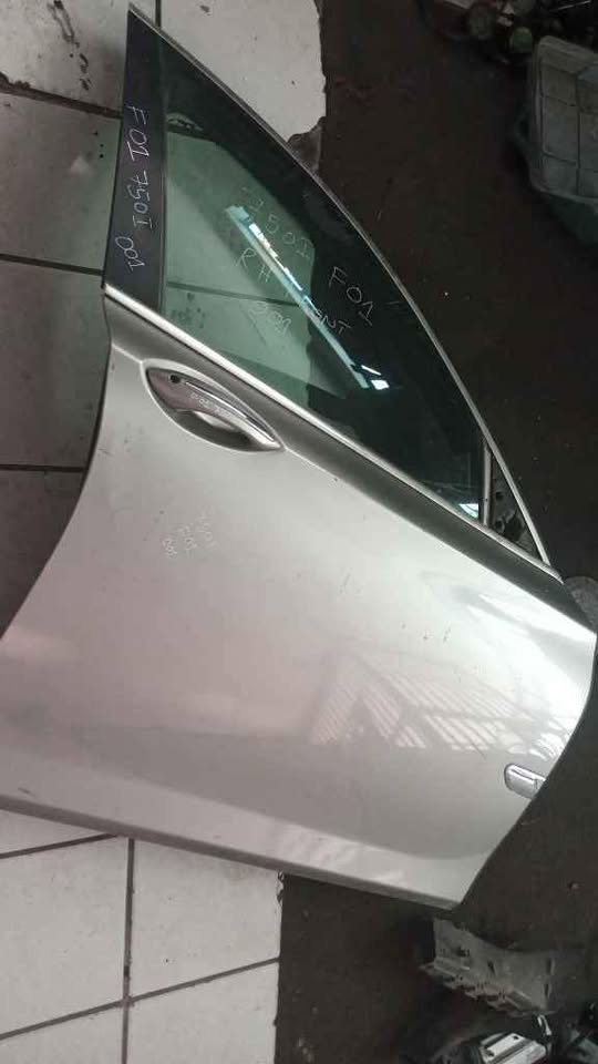 Bmw 750i F01 door shell front right hand - Private Seller