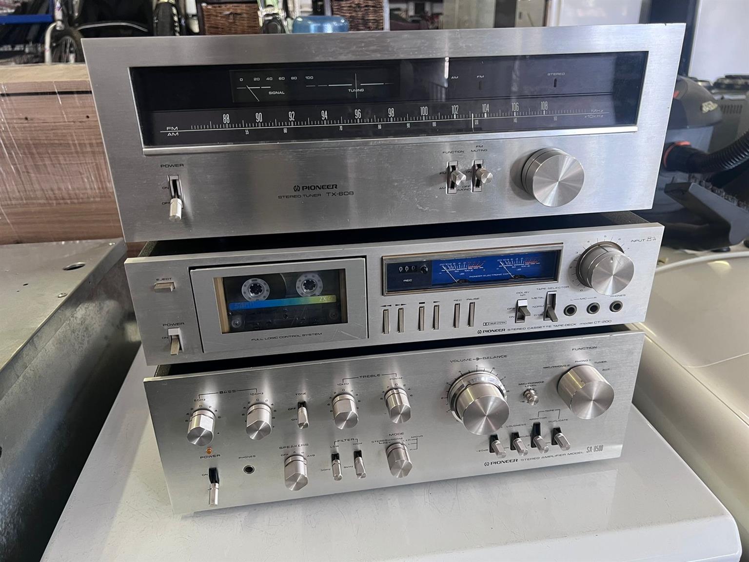 Vintage Pioneer Stereo Amplifier SA-8500