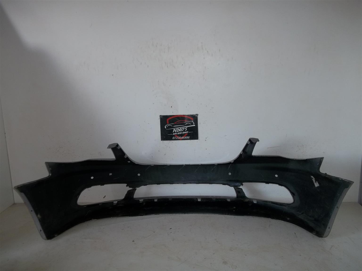 Chrysler Town & Country '11-'16 front bumper - Private Seller Chrysler Town & Country '11-'16 front bumper - Private Seller