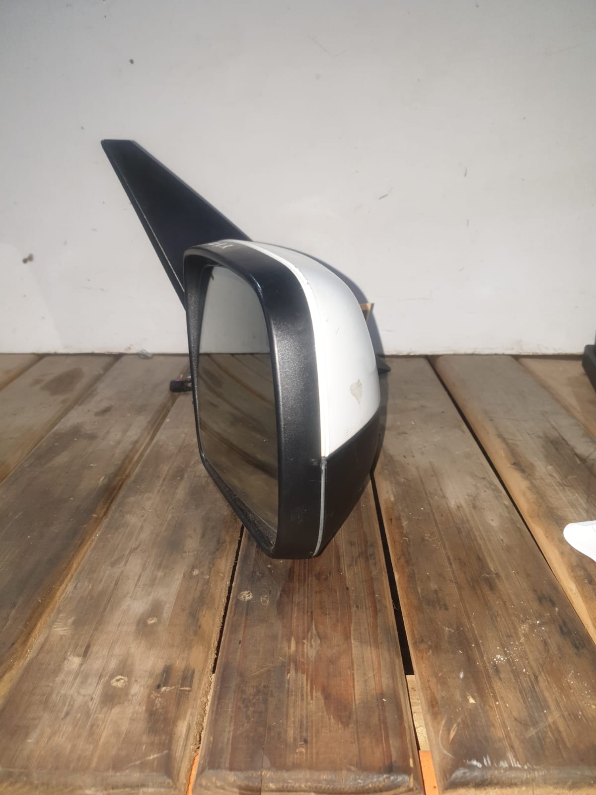 2010 Range Rover Sport Right Side Mirror With Camera - Private Seller 2010 Range Rover Sport Right Side Mirror With Camera - Private Seller