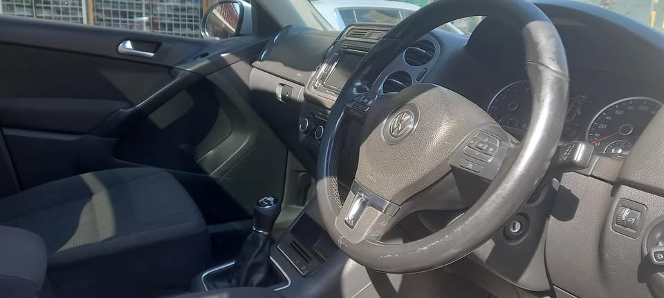 2013 VW TIGUAN 1.4 TSi BLUEMOTION MANUAL TRANSMISSION WHITE PETROL