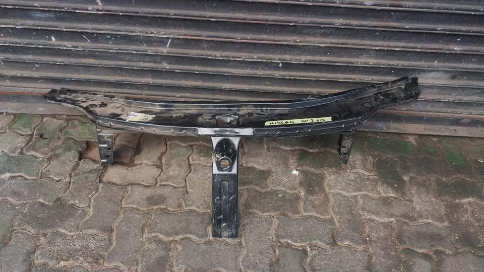 Nissan Np200 top cradle - Private Seller Nissan Np200 top cradle - Private Seller