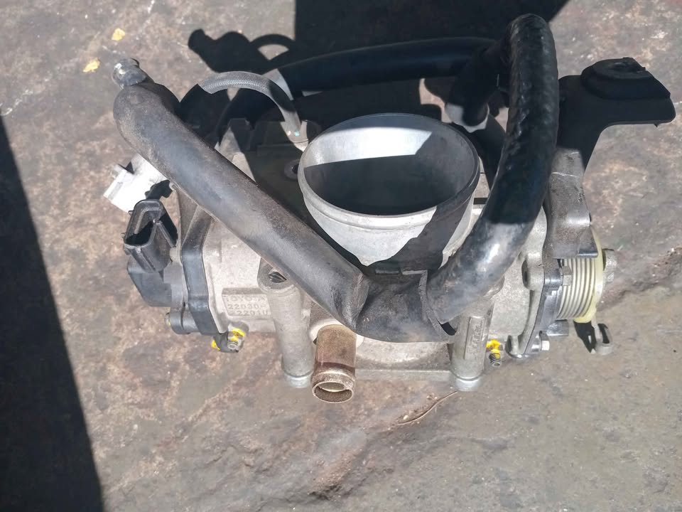 Toyota corrola 1.3 throttle body - Private Seller