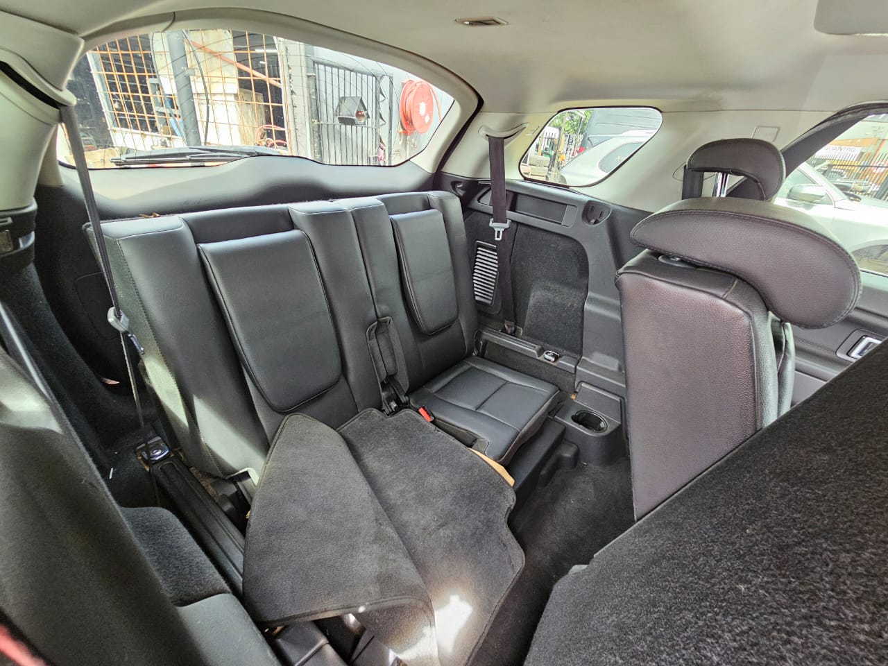 Land Rover Discovery Sport HSE SD4 2015 – Stripping for Spares!