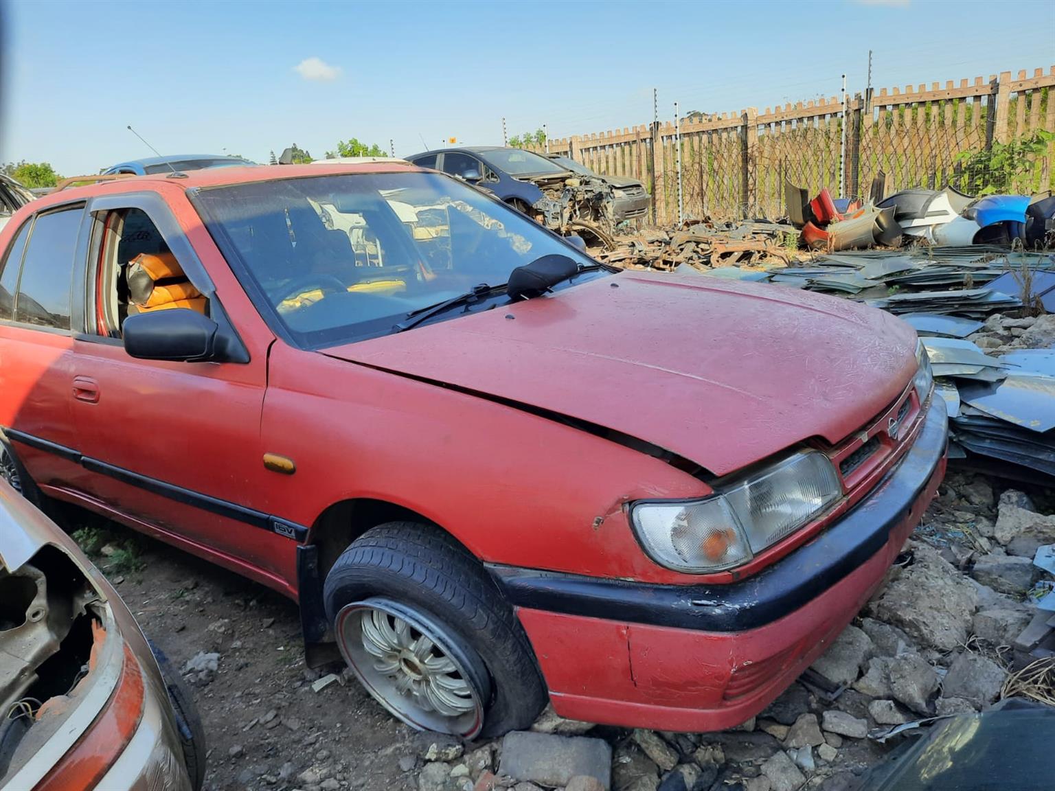 1994 Nissan Sentra 1.6 – Stripping for Spares 1994 Nissan Sentra 1.6 – Stripping for Spares