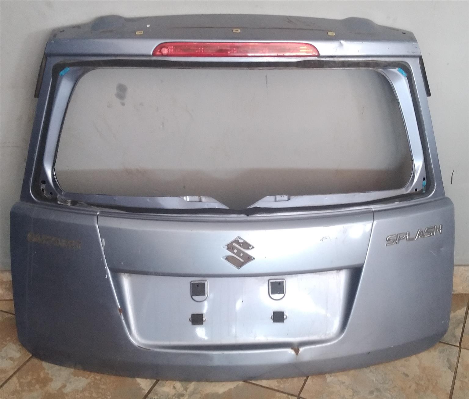 VARIOUS USED SUZUKI TAILGATES STILL AVAILABLE