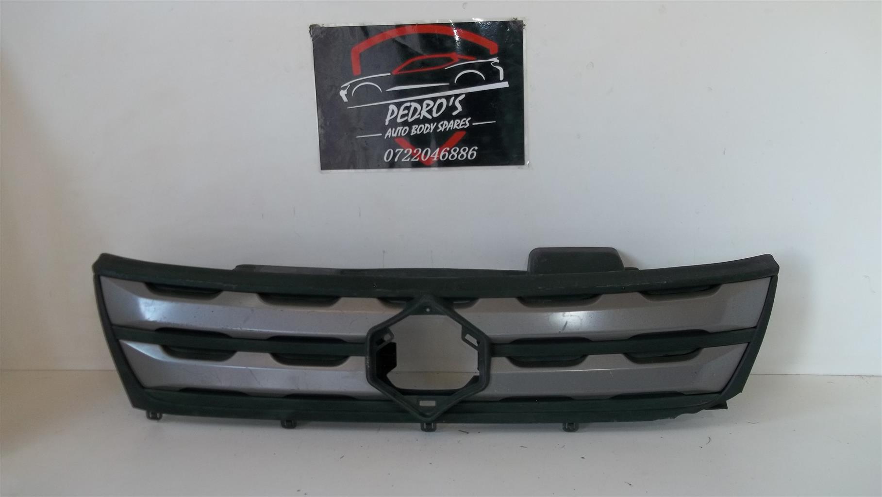 Suzuki Vitara grille - Private Seller Suzuki Vitara grille - Private Seller