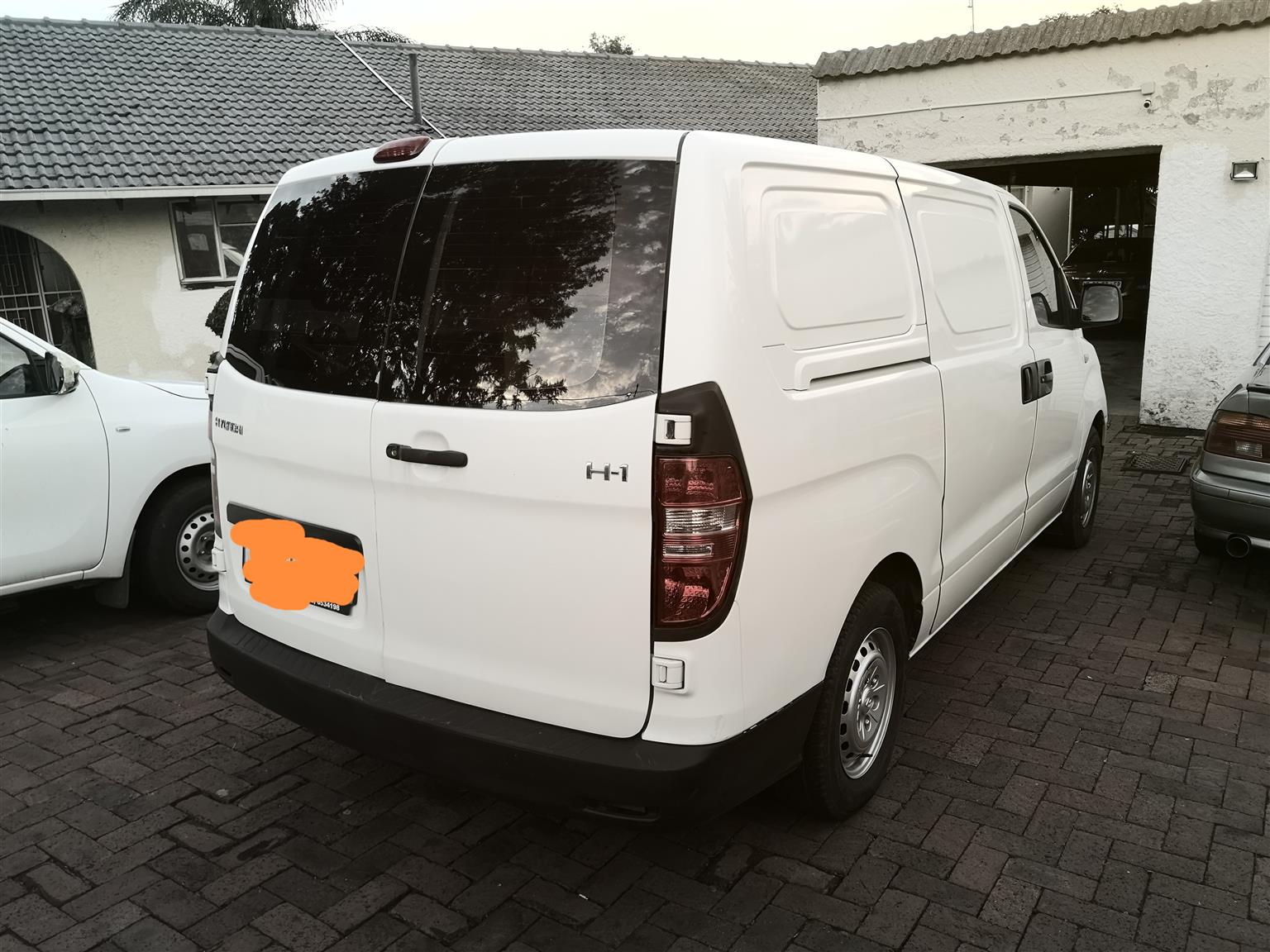 Used 2009 Hyundai H-1 2.4 panel van GL (aircon) - Private Seller Used 2009 Hyundai H-1 2.4 panel van GL (aircon) - Private Seller