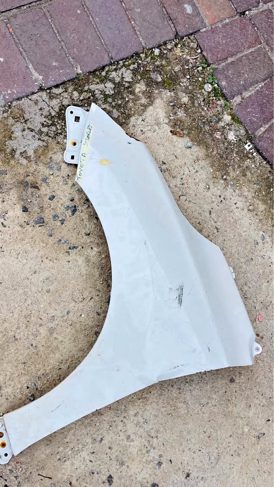 Toyota Starlet fender - Private Seller Toyota Starlet fender - Private Seller