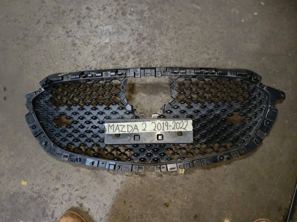 Mazda 2 front Grill 2019-2022 - Private Seller