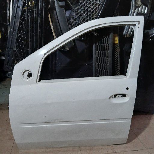 Nissan np200 door - Private Seller Nissan np200 door - Private Seller