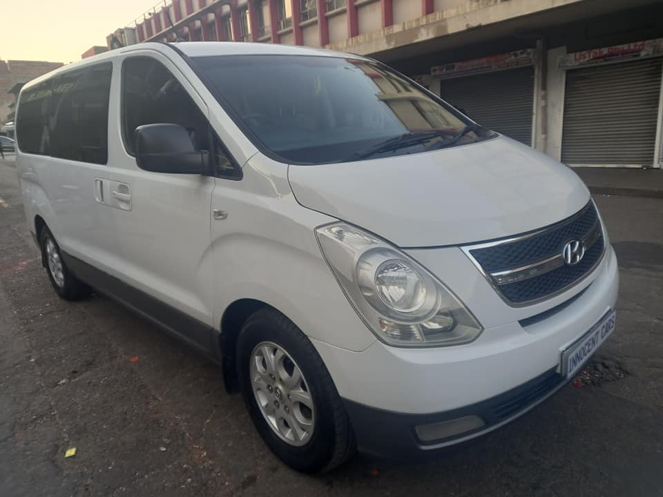 2013 HYUNDAI H1 BUS 2.5 DIESEL, AUTOMATIC, WHITE COLOR,  MILEAGE 116000