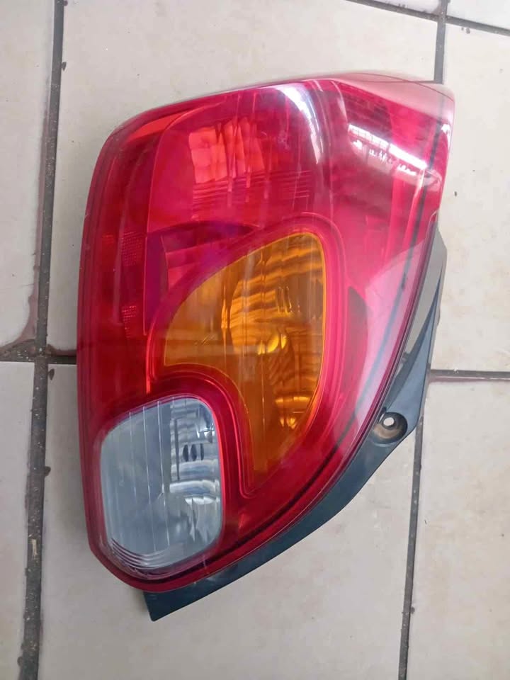 Mitsubishi mirage left hand side taillight selling for R1850 Mitsubishi mirage left hand side taillight selling for R1850