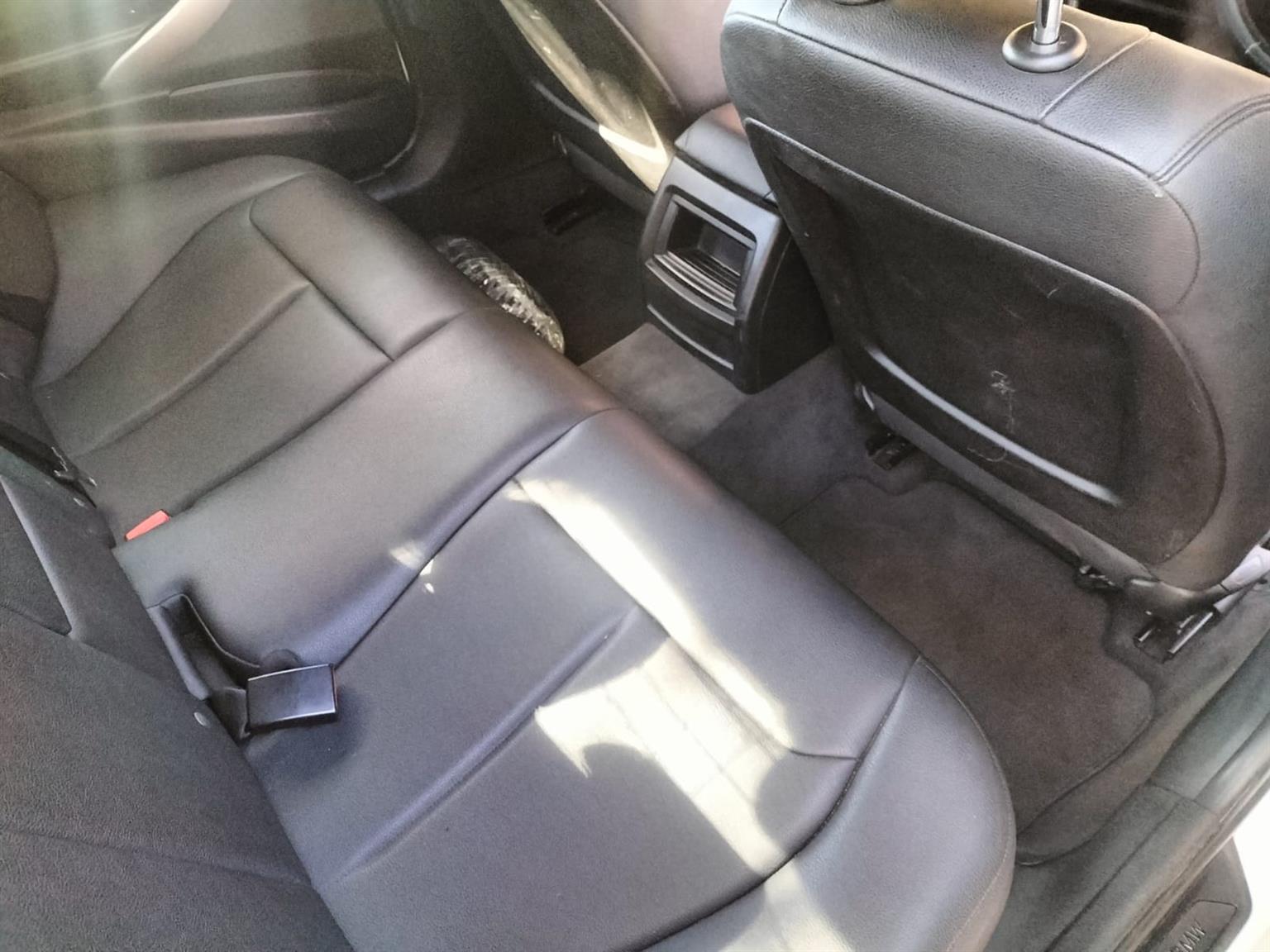 2013 BMW 316i AUTOMATIC, PETROL
107000KM
REVERSE SENSOR