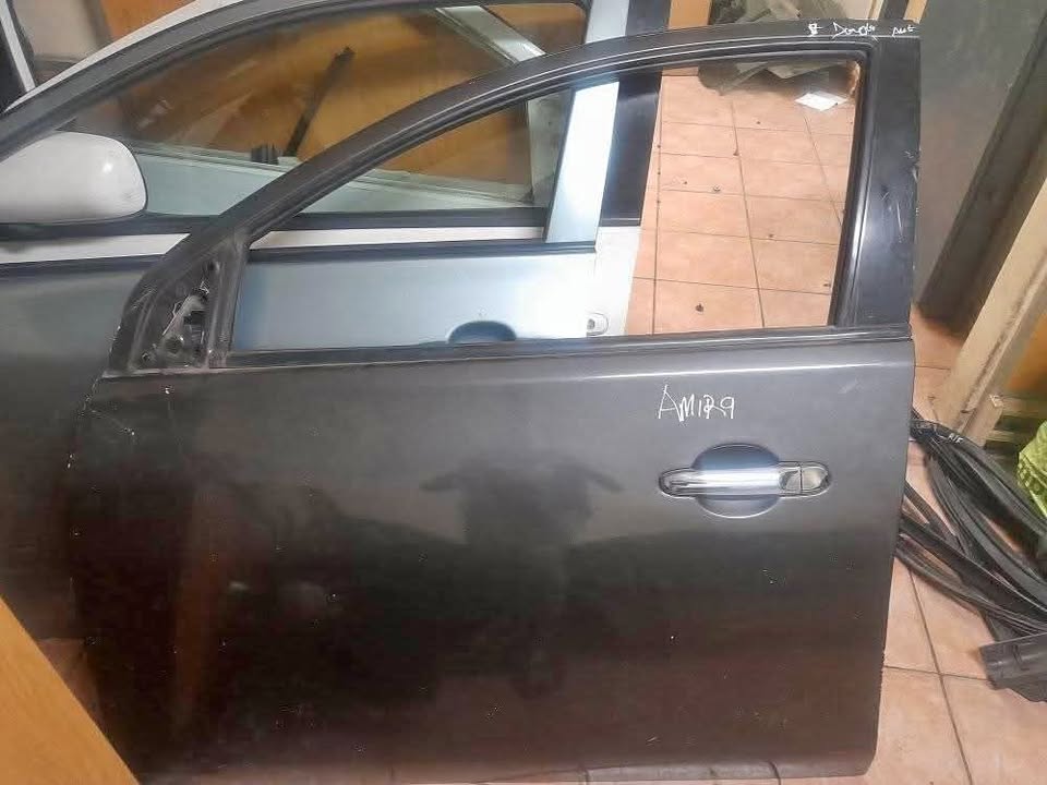 NISSAN ALMERA LEFT Front door - Private Seller NISSAN ALMERA LEFT Front door - Private Seller