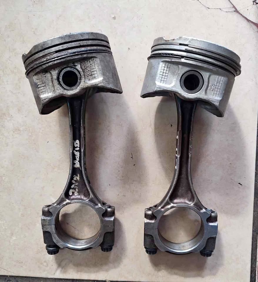 Toyota Yaris 2NZ Piston and Conrod - Private Seller Toyota Yaris 2NZ Piston and Conrod - Private Seller