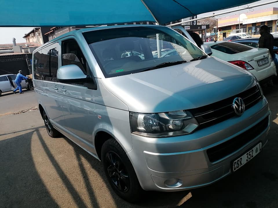2012 VW COMBI 2.0TDI (DIESEL) 7 SEATER MANUAL