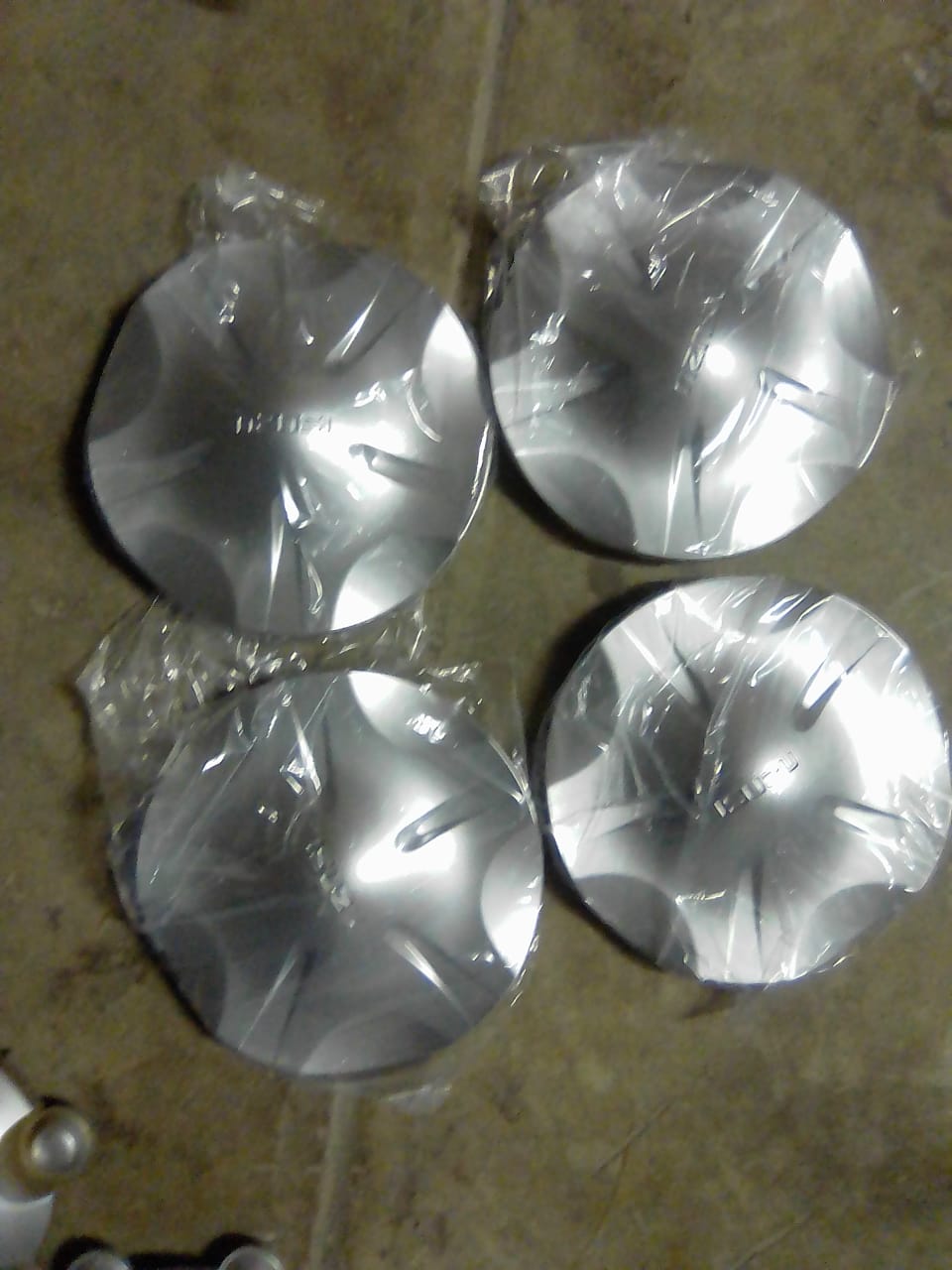 Isuzu Caps for 17" mags for - Private Seller Isuzu Caps for 17" mags for - Private Seller
