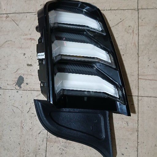 Ford mustang taillight - Private Seller Ford mustang taillight - Private Seller