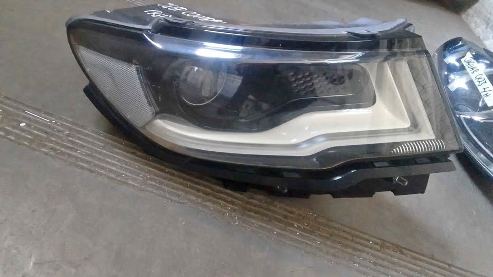 JEEP COMPASS HEADLIGHTS - Private Seller JEEP COMPASS HEADLIGHTS - Private Seller