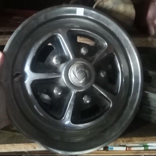 Truimph, wheelcaps - Private Seller Truimph, wheelcaps - Private Seller