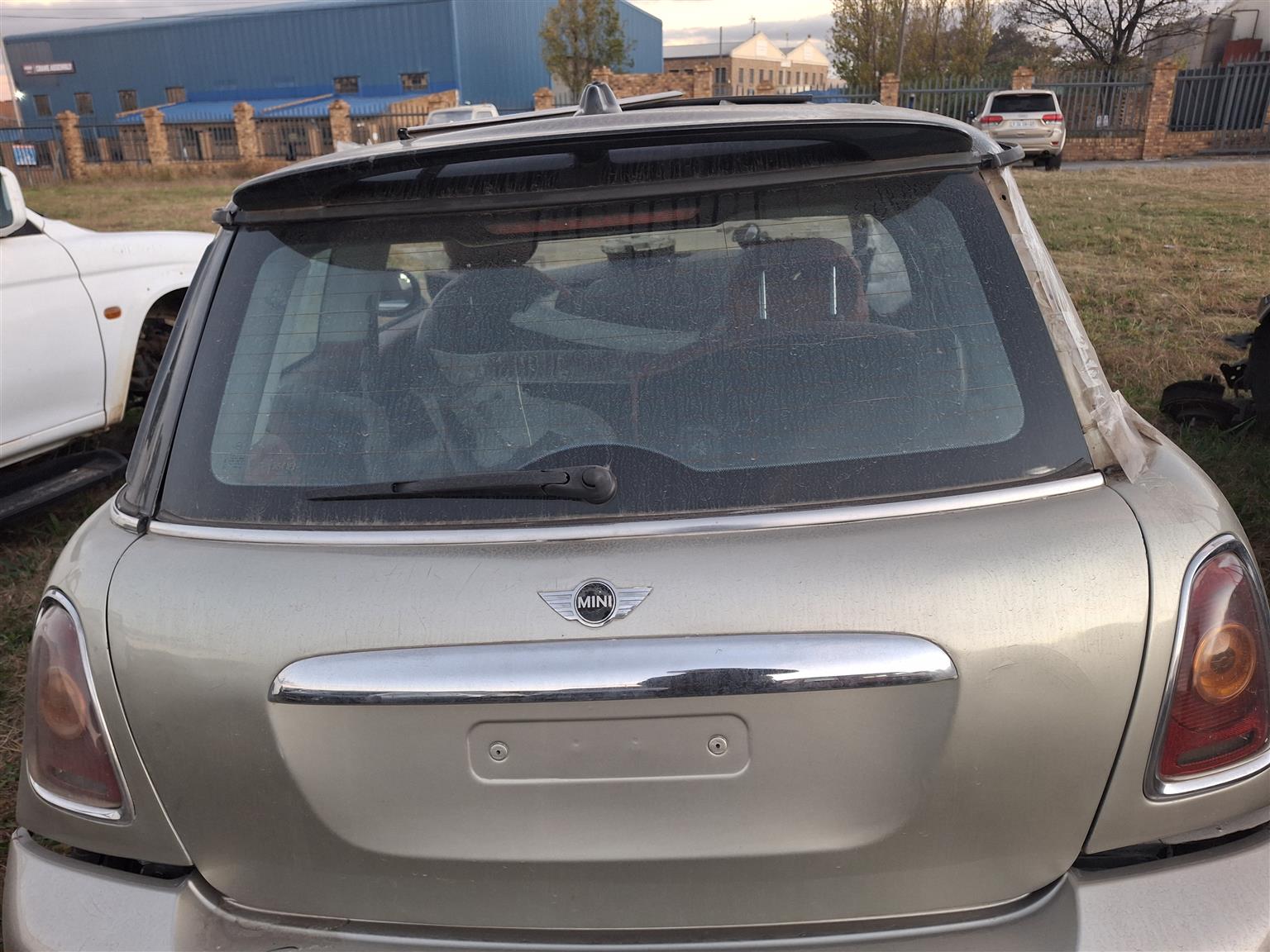 2007 Mini Cooper s tailgate - Private Seller