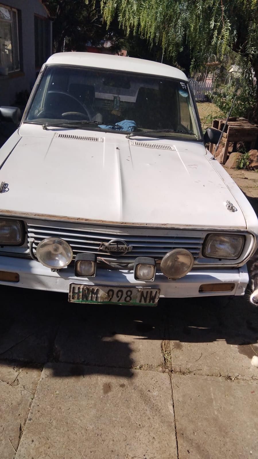 nissan 1400