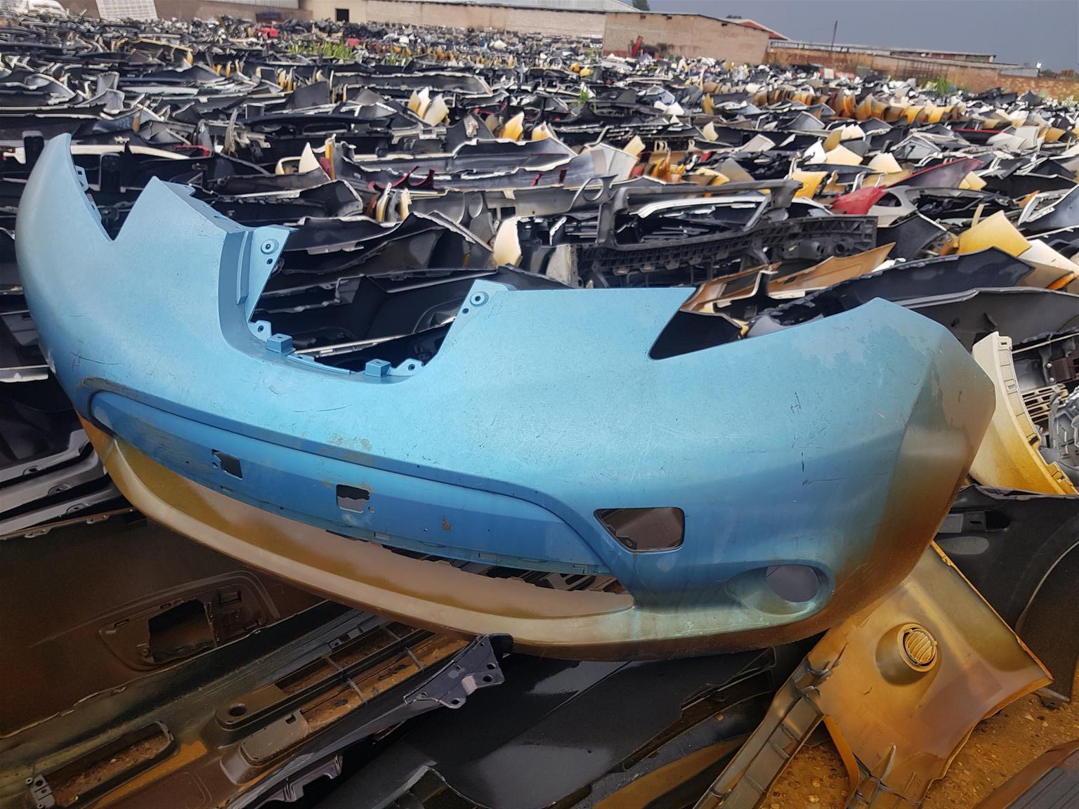 2010 Onwards Nissan Leaf front bumper shell for sale - Private Seller