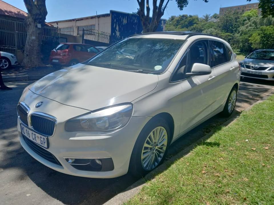 2015 BMW 220d Diesel, 2 Series ACTIVE TOURER, Automatic, White Color, Mileage 90000km