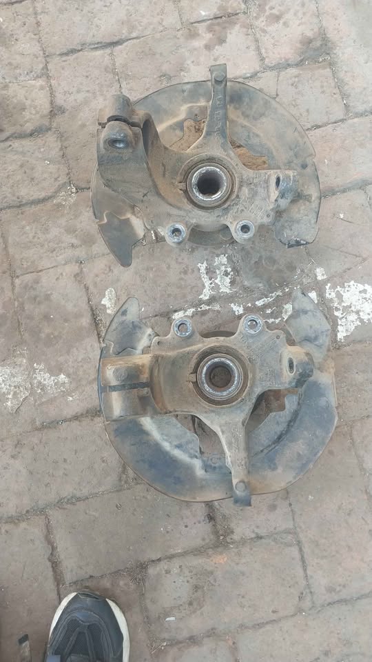 Volvo S40 T5 2005 Wheel hub for sale - Private Seller Volvo S40 T5 2005 Wheel hub for sale - Private Seller