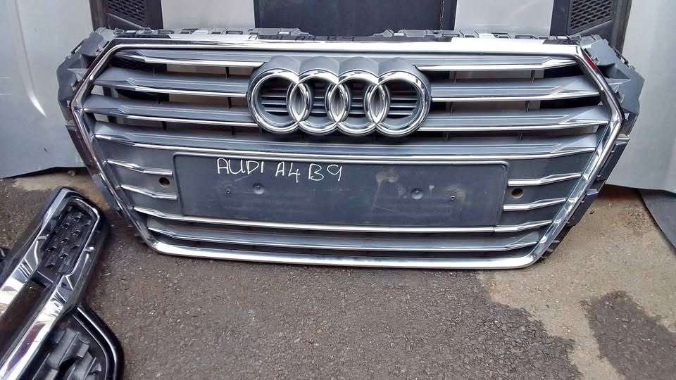 Audi A4 B9 grill - Private Seller Audi A4 B9 grill - Private Seller