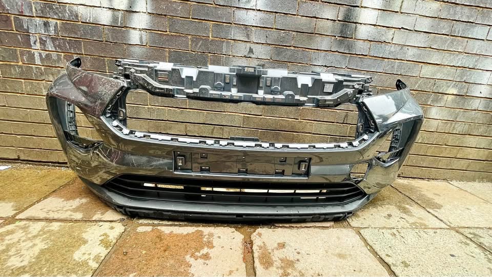 TOYOTA STARLET CROSS BUMPER - Private Seller TOYOTA STARLET CROSS BUMPER - Private Seller