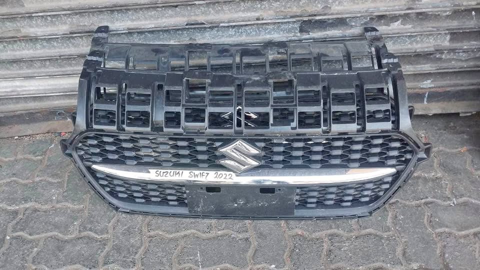 Suzuki Swift grill 2022 - Private Seller Suzuki Swift grill 2022 - Private Seller