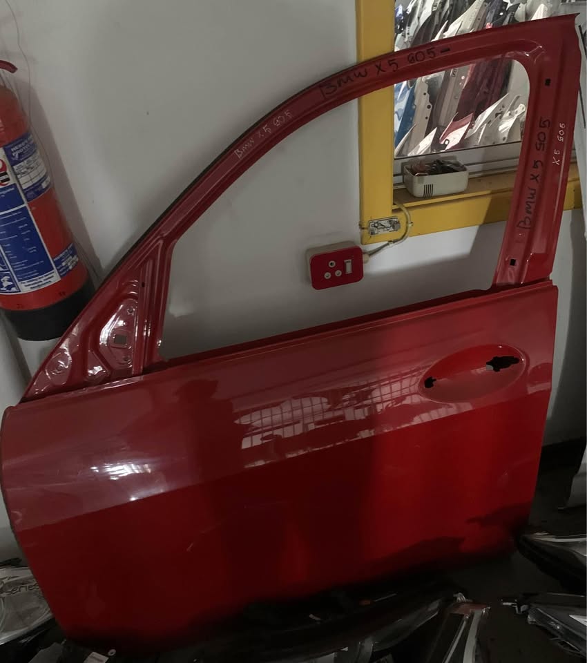 BMW G05 left front door