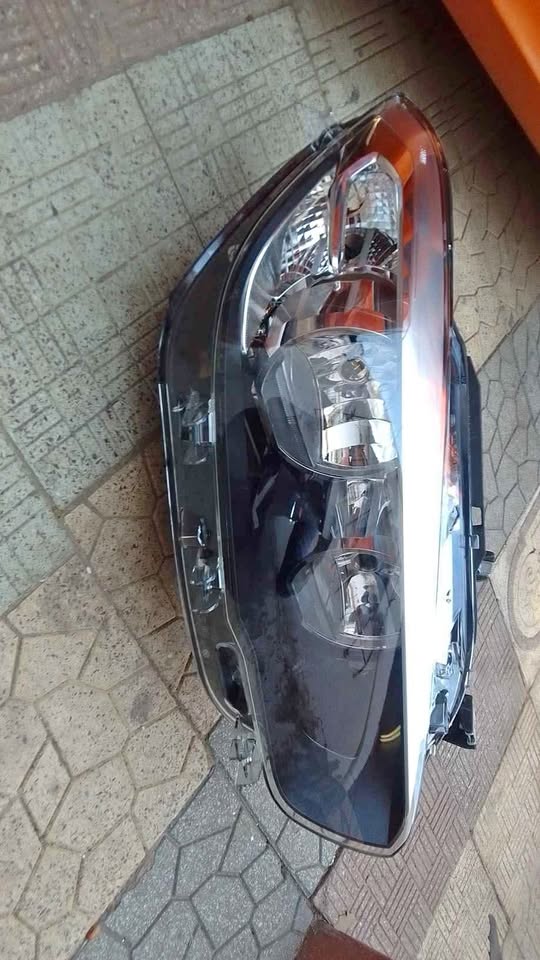 BMW 1series F21 headlight - Private Seller BMW 1series F21 headlight - Private Seller