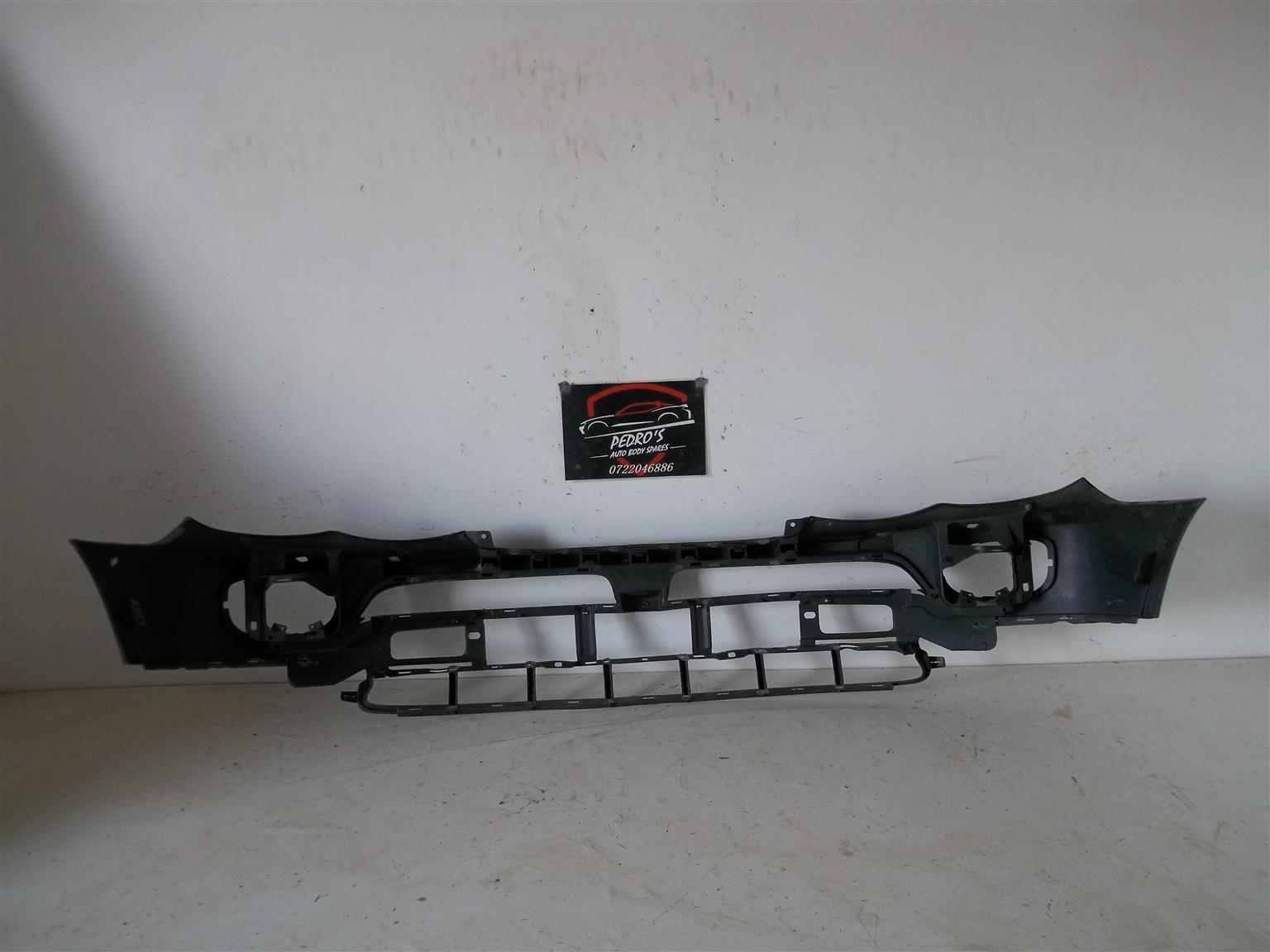 BMW X5 (E53) front upper bumper - Private Seller BMW X5 (E53) front upper bumper - Private Seller
