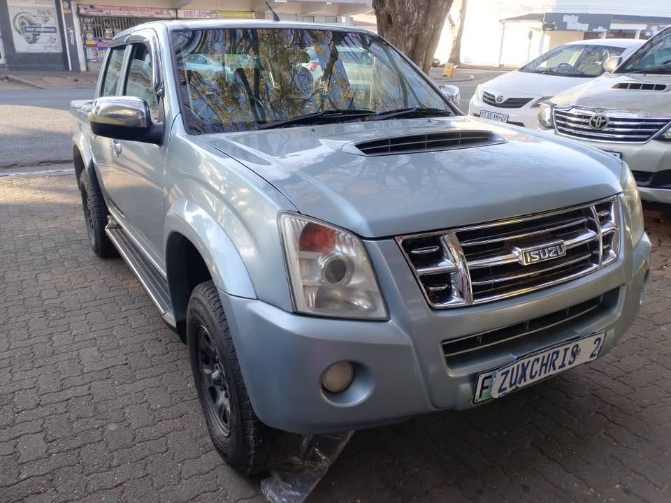 2011 ISUZU KB300 LX DTEQ MANUAL